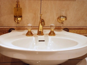 Апартаменты на Иртышской Набережной 13