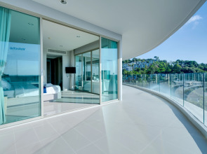 Апартаменты Veloche Group by Continent