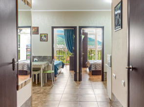 Квартира Евротрешка с видом на горы