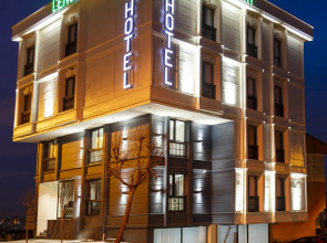 Lenora Airport Hotel