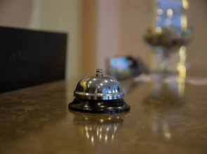 Отель Ирыстон