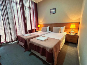 Отель The Family