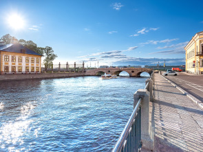 Трехкомантная квартира у летнего сада в Мозаичном дворе