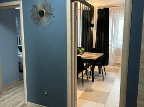 Квартира класса комфорт плюс с видом на реку в центре Рыбной деревни, остров Канта