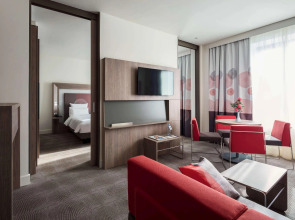 Отель Novotel Almaty City Center