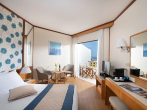 Отель Constantinou Bros Athena Royal Beach