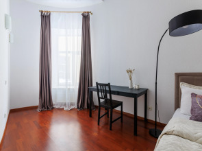 Квартира Уютная квартира на Мойке 32 DereMRents ДереМРентс