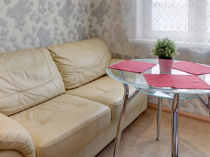 Апартаменты Стандартные с Балконом и Видом на Город на площади МОПРа