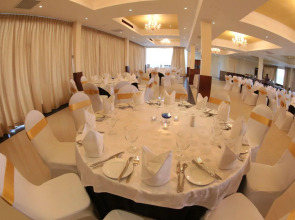 Mirage Colombo Hotel