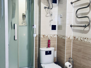 Апартаменты Unique Apart Лен рядом с Медсанчастью МВД, Парком Чудес и СГК Кирова 25