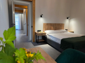 Отель Озеро