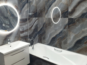 Апартаменты Green Lamp Downtown