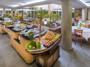 Курортный отель 4R Salou Park Resort I