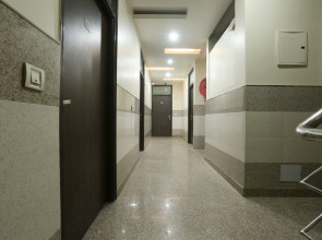 Отель Airport Mayank Residency