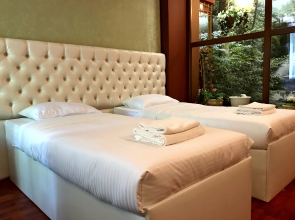 Отель Палитра