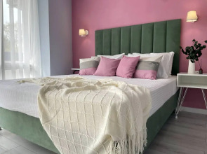 Апартаменты с видом на море большим балконом в 3-х минутах от пляжа