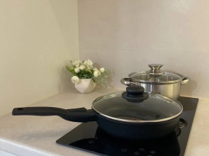 Апартаменты PosutochnoSV на Лунной 30