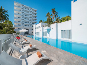 Отель The Up Phu Quoc