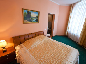 Отель Кристалл