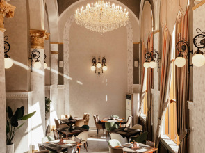 Amra Park Hotel & Spa