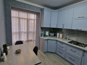 Квартира Flatirini с панорамными окнами в новом ЖК