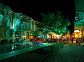 Отель «Рамина»