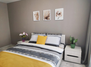 Апартаменты Вирджиния до 4 Чел. на Возрождения 51 Пятница Сеть Посуточных Квартир