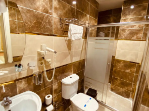 Adora Hotel Cafe & Restaurant