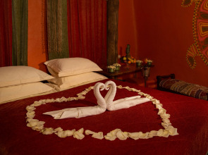 Отель Luxury House