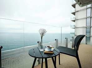 Отель Miramare Magnetic Beach