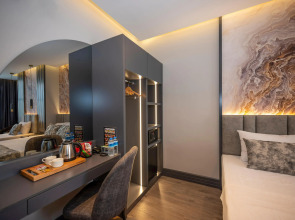 World Class Airport Hotel