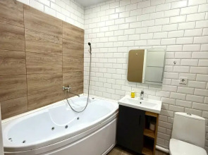 Апартаменты 078 Революционная,39/3 на Central Park с Джакузи и Кондиционером