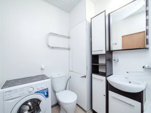 Апартаменты у метро с видом на писательский городок