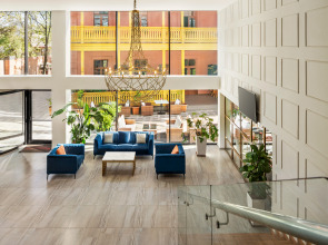 Отель Ramada By Wyndham Tbilisi Old City