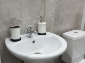 Апартаменты 9 Ночей на Карташова №2