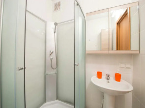 Апартаменты на площади Восстания