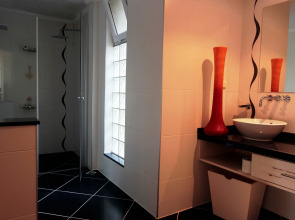 Отель Golden Life Heights Deluxe Suite