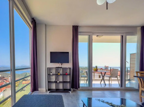 Just Dream Suites Hotel