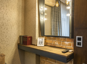 Апарт-отель  Cube Suites