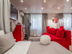 Квартира Red Bus Apartment na Mira