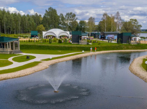 Глэмпинг Топорок