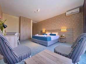 Отель Mint Garni