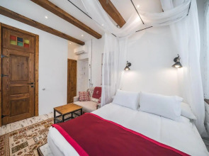 Апарт-отель Rest Studios