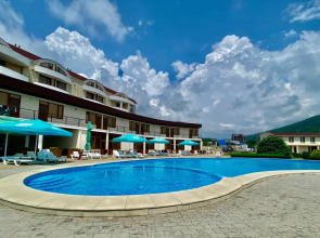 Отель Морской Клуб