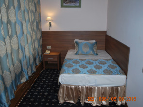 Отель Central City