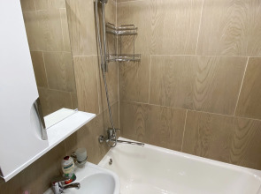 Апартаменты на проспекте 100летия 46а с видом на море