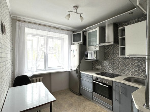 Квартира Апартаменты Ladgorna на Мележа 4