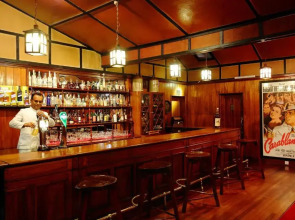 Отель Grand Hotel Nuwara Eliya