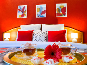 Апартаменты Счастье жить в центре Севастополя