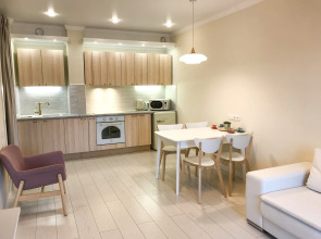 Апартаменты Светлая квартира на берегу залива